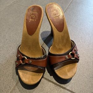 Lei Women’s Brown Leather Slide Heels y2k